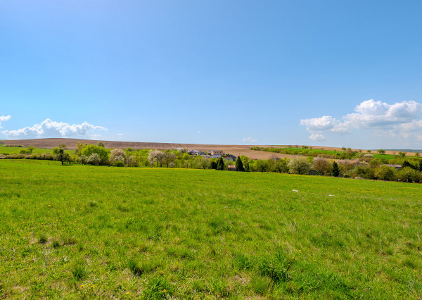 PREDANÉ! IBA U NÁS! Pozemok pre RD v obci Chrastné
