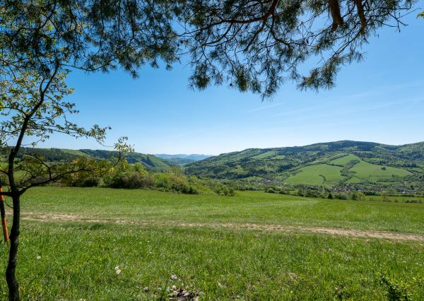 IBA U NÁS! Pozemok na rekreáciu s výhľadom nad obcou Zubák