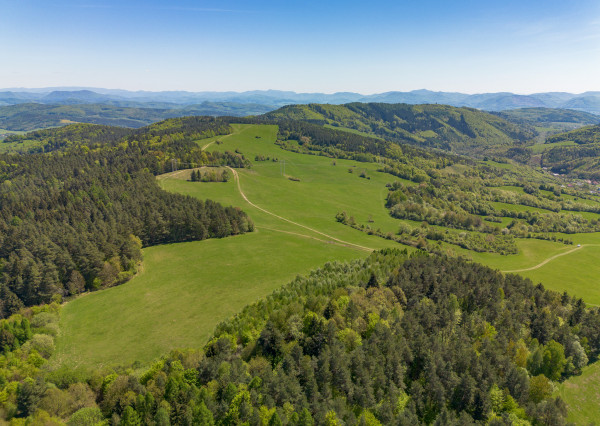IBA U NÁS! Rekreačný pozemok s výhľadom - Zubák pri Púchove