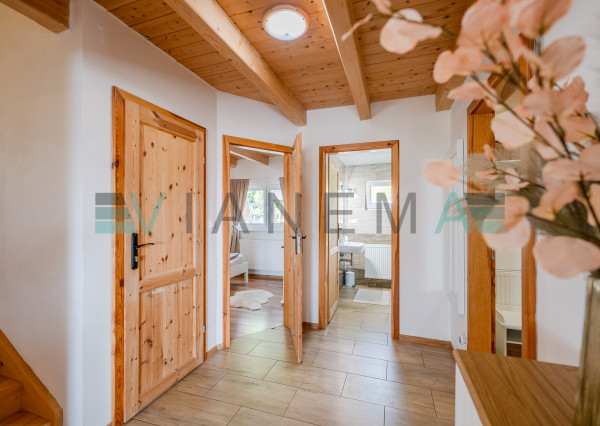 IBA U NÁS! Wellness chata so súpisným číslom na hranici SR/ČR