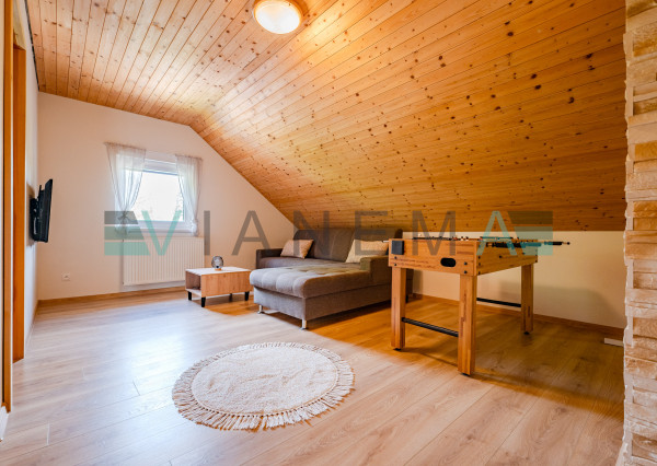 IBA U NÁS! Wellness chata so súpisným číslom na hranici SR/ČR