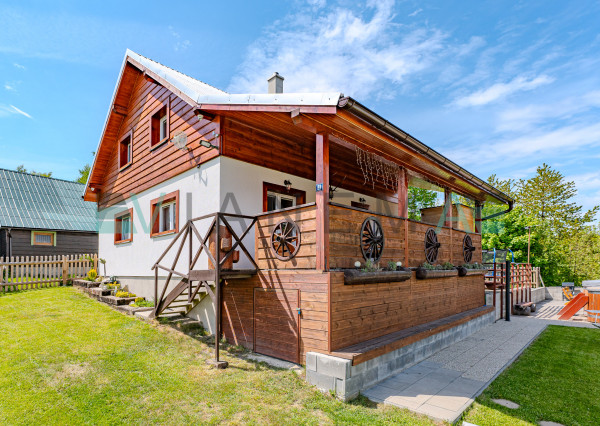 IBA U NÁS! Wellness chata so súpisným číslom na hranici SR/ČR