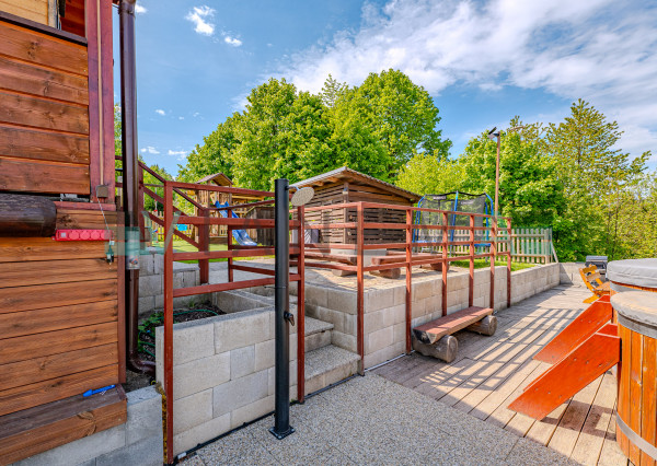 IBA U NÁS! Wellness chata so súpisným číslom na hranici SR/ČR