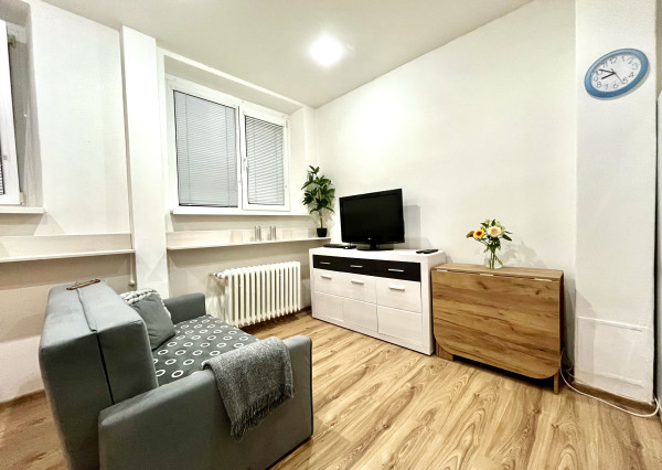 IBA U NÁS! Útulný 2-izbový byt Krížna BA - Staré Mesto