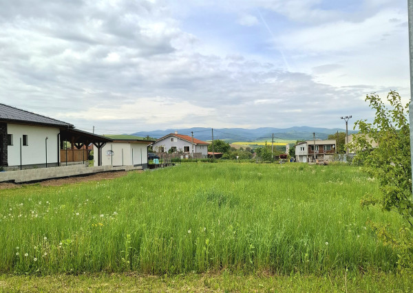 Na PREDAJ! Lukratívny pozemok, v obci Záhradné, Prešov