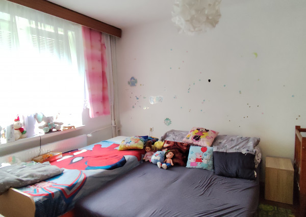 Na prenájom priestranný 2 - izbový byt Murgašova ulica KNM