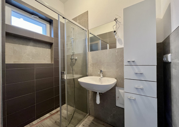 Skladové priestory na prenájom, Sokolovce, Piešťany