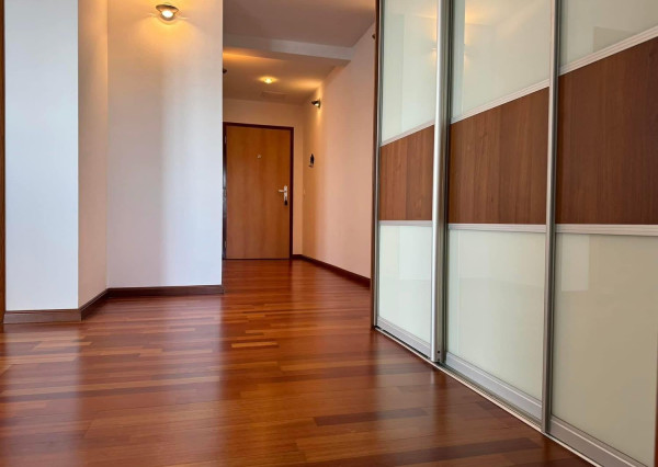 IBA U NÁS! Na prenájom 2-izbový byt s parkovaním - Nivy