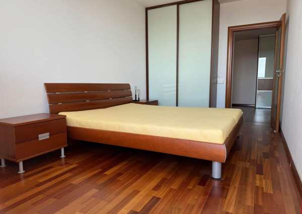 IBA U NÁS! Na prenájom 2-izbový byt s parkovaním - Nivy