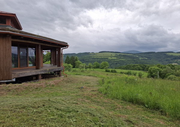 IBA U NÁS! Pozemok s luxusným výhľadom - Zemianske Podhradie