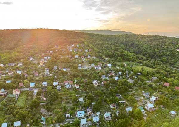 IBA U NÁS! Rekreačná chatka - Vinohrady, Nové Mesto n./V.