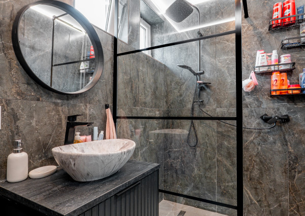 IBA U NÁS! Na predaj poschodový rodinný dom, Michalovce