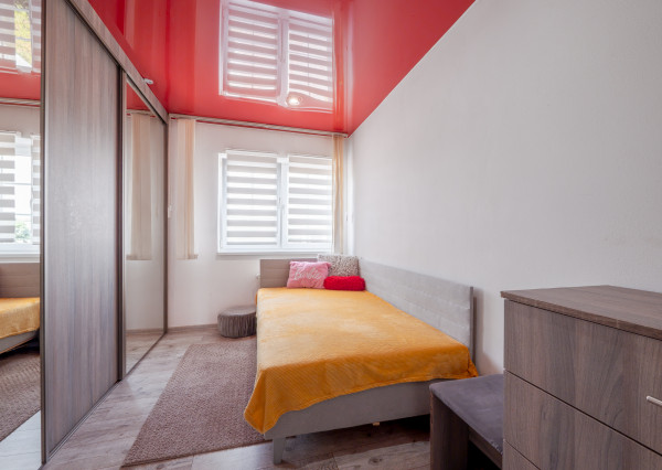 IBA U NÁS! Na predaj poschodový rodinný dom, Michalovce