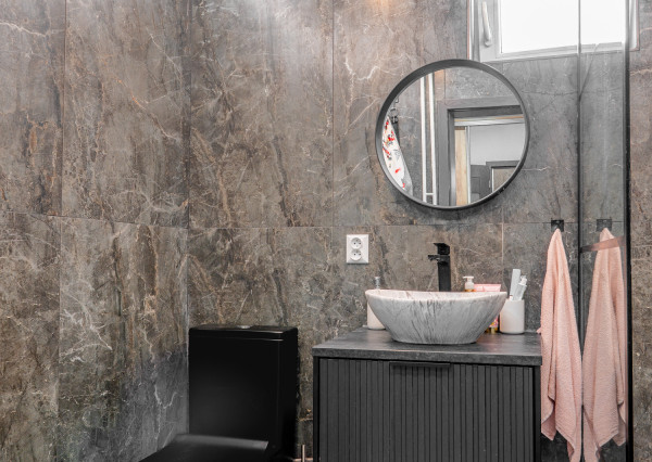 IBA U NÁS! Na predaj poschodový rodinný dom, Michalovce