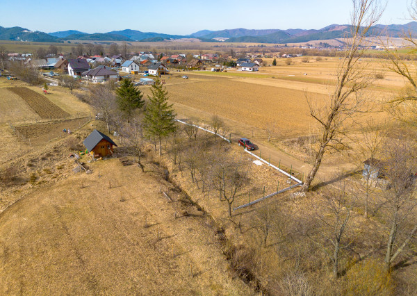 IBA U NÁS! na predaj pozemok v obci Ďurčina, okres Žilina