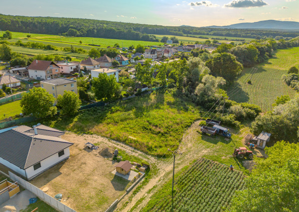 IBA U NÁS! Pozemok na dom v prírodnom prostredí obce Šišov