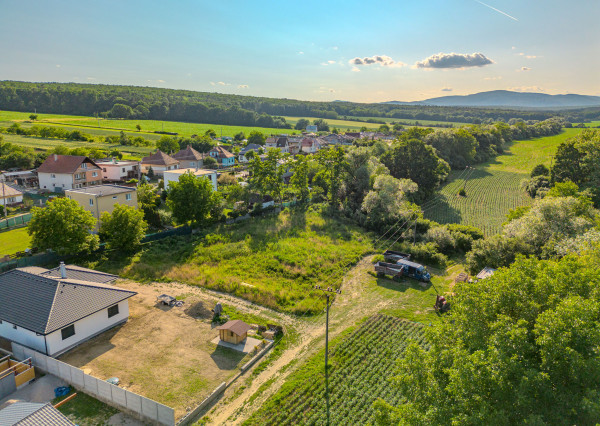IBA U NÁS! Pozemok na dom v prírodnom prostredí obce Šišov