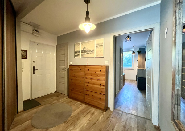 Na predaj prerobený 3-izbový byt v BA Ružinov, Chlumeckého