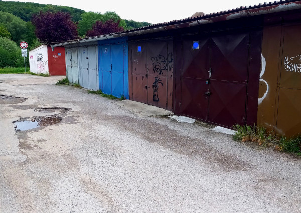 NA PREDAJ! murovaná garáž v meste Košice, Nad jazerom