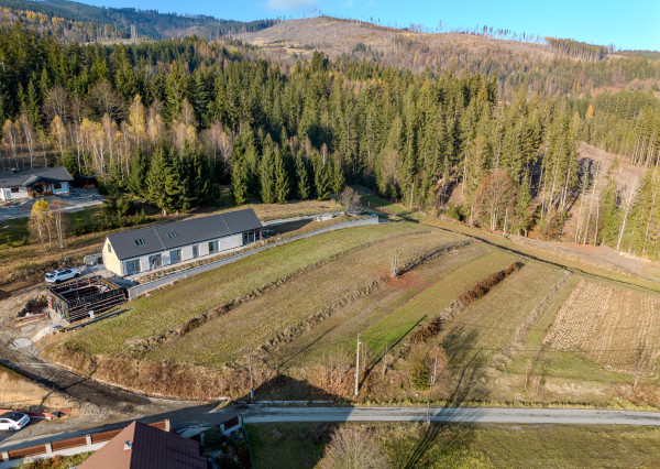 IBA U NÁS! Predaj stavebný pozemok s výhľadom - Čadca Raková