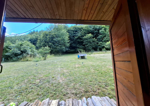 Rekreačná chalupa pod lesom na predaj-Radobica, ok.Prievidza