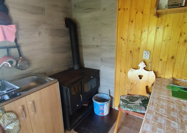 NA PREDAJ krásna chatka v Považskej Bystrici, časť Kalsové