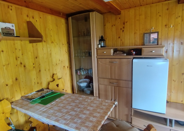 NA PREDAJ krásna chatka v Považskej Bystrici, časť Kalsové