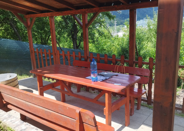 NA PREDAJ krásna chatka v Považskej Bystrici, časť Kalsové