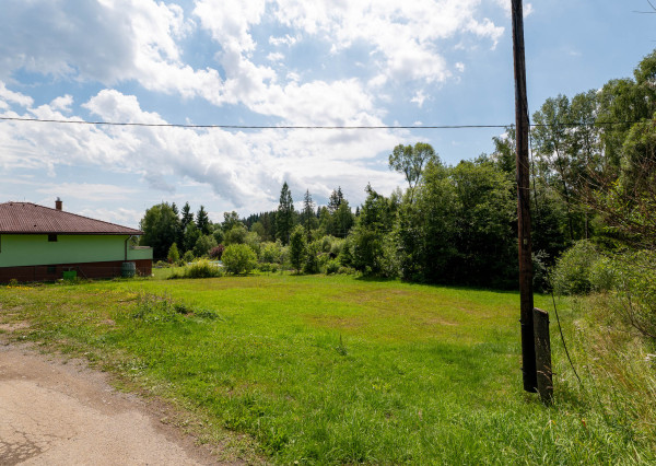 IBA U NÁS! Na predaj stavebný pozemok Čadca-Milošová