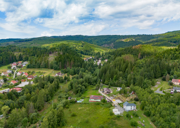 IBA U NÁS! Na predaj stavebný pozemok Čadca-Milošová