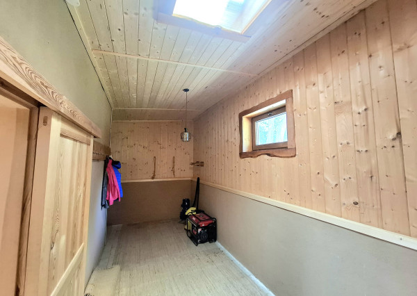 IBA U NÁS! Novostavba na samote v prírode s výhľadom - Prusy