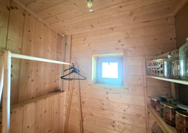 IBA U NÁS! Novostavba na samote v prírode s výhľadom - Prusy