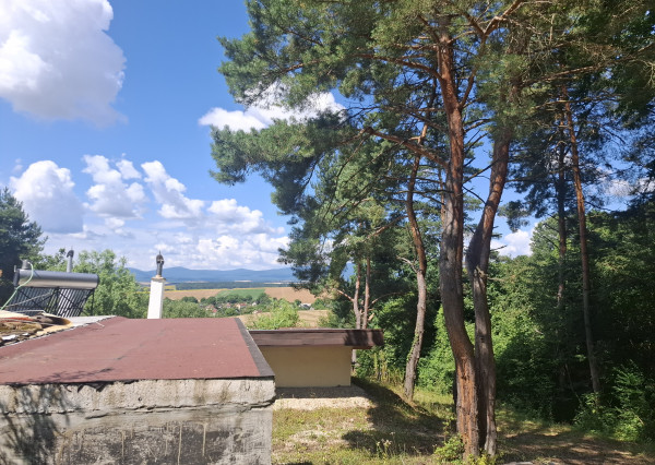 IBA U NÁS! Novostavba na samote v prírode s výhľadom - Prusy