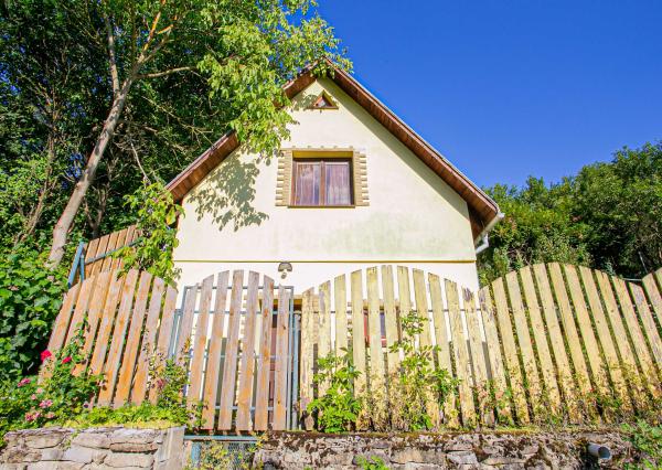 PREDANÉ! Na predaj krásna chatka v obci Kšinná, BNB