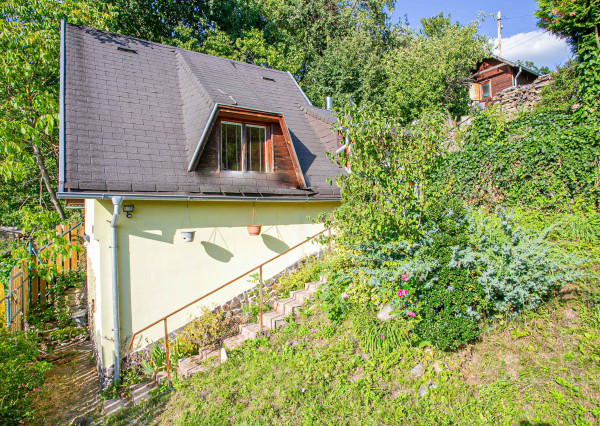 PREDANÉ! Na predaj krásna chatka v obci Kšinná, BNB