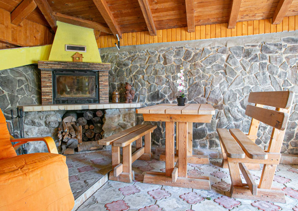 PREDANÉ! Na predaj krásna chatka v obci Kšinná, BNB