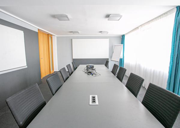 IBA U NÁS! Na prenájom moderná kancelária, Žilina - 24m2