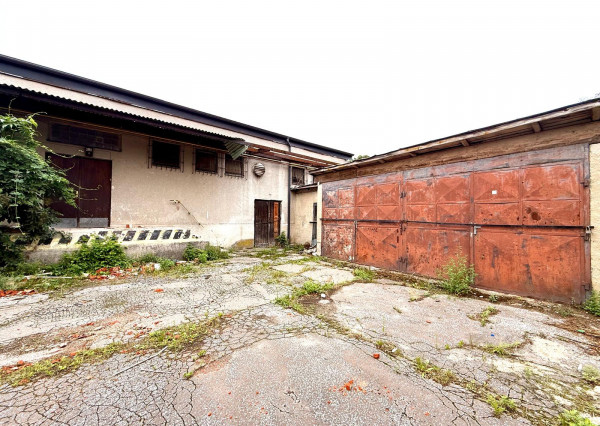 NA PREDAJ! Budova služieb a obchodu Trebišov MOŽNÁ DOHODA