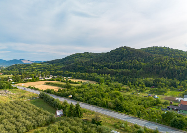 IBA U NÁS! Pozemok 1,8 ha pod lesom-Púchov-Vieska-Bezdedov