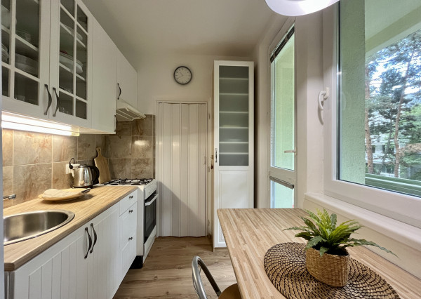 IBA U NÁS! Prenájom 1-izbového bytu s klímou a loggiou, BA-Rača