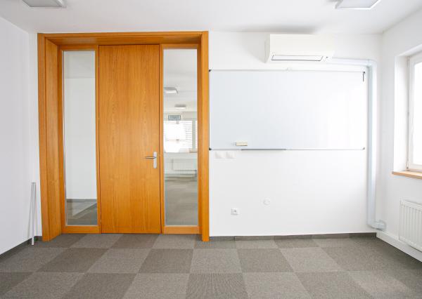 IBA U NÁS! Prenájom veľkometrážna kancelária, Žilina 93,5m2