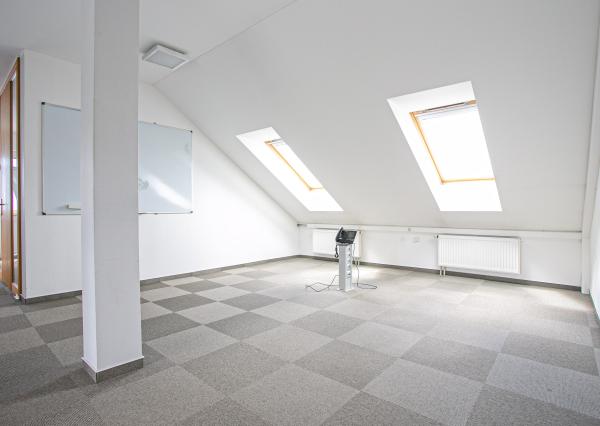 IBA U NÁS! Prenájom veľkometrážna kancelária, Žilina 93,5m2
