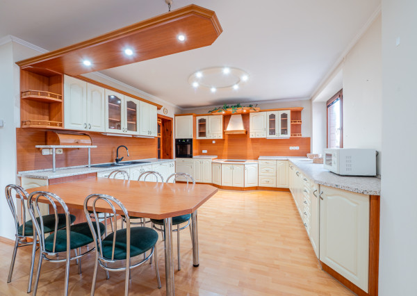 IBA U NÁS! Na predaj rodinný dom v obci Peder - Košice