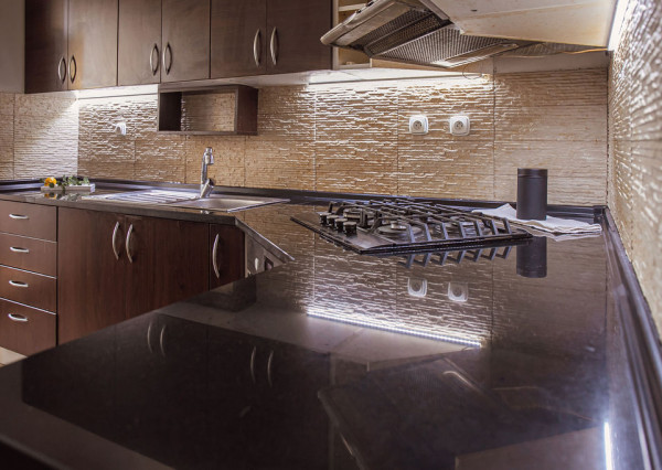 REZERVOVANÝ! Na predaj zariadený 3-izbový byt, BA-Karlova Ves