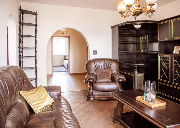 REZERVOVANÝ! Na predaj zariadený 3-izbový byt, BA-Karlova Ves