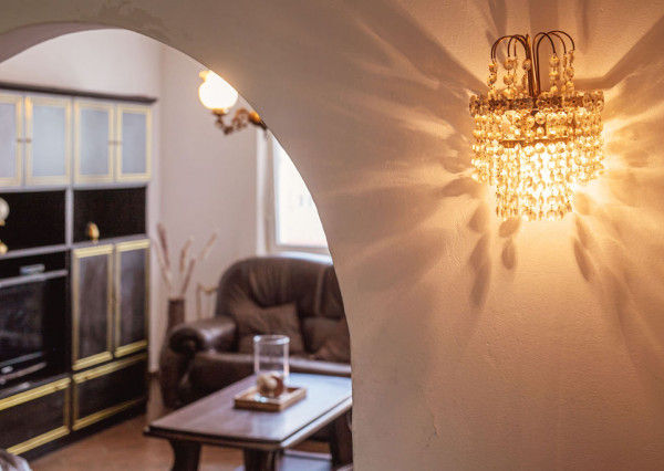 REZERVOVANÝ! Na predaj zariadený 3-izbový byt, BA-Karlova Ves