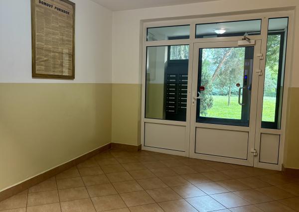 PREDANÉ! 1 izbový byt, loggia, Trieda SNP, Košice - Západ