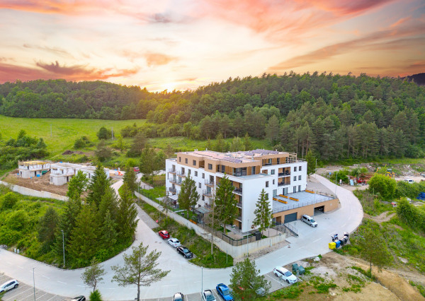 IBA U NÁS! Krásná novostavba 3i bytu, Pov. Bystrica, 71m2