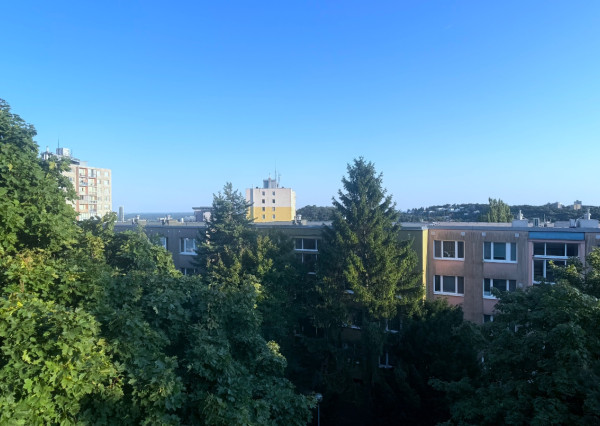 NA PREDAJ priestranný 4-izbový byt, Bárdošova ul., BA