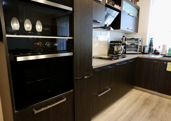 NA PREDAJ! 4-izbový rodinný dom zariadený so záhradkou